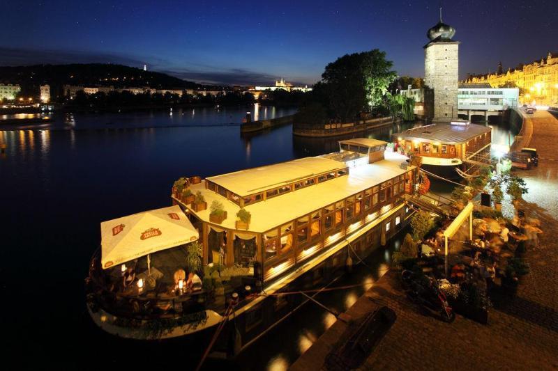 Botel Ristorante Matylda Prague Exterior photo